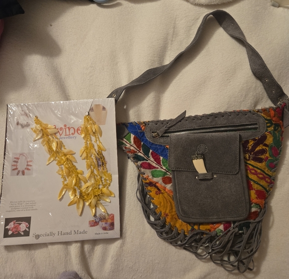 Raj Handbags - Raj Arushi Adjustable Strap Belt Bag And Necklace